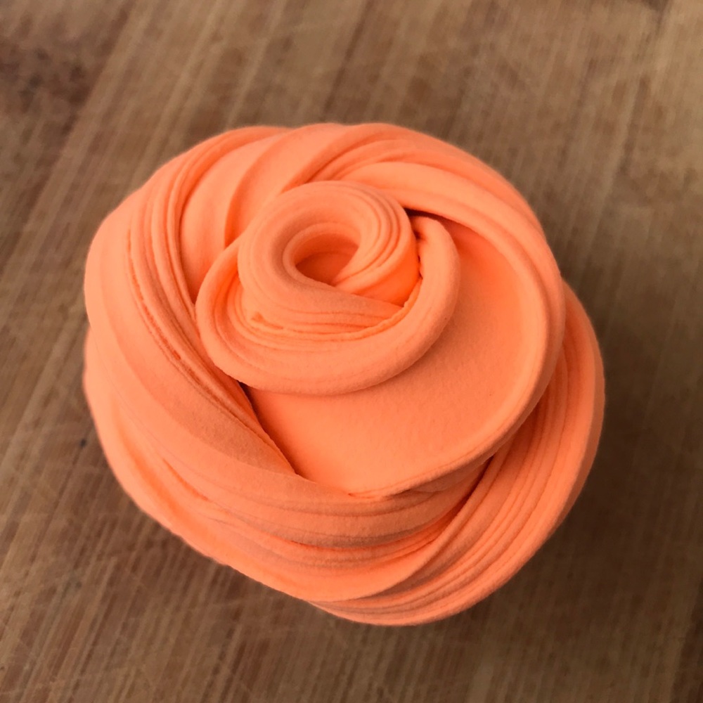 Bouncy putty